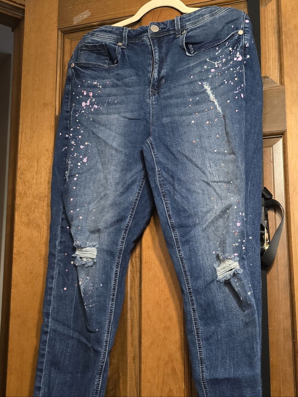 Seven7 Distressed Paint-Splatter Women’s Dark Blue Jeans 18W